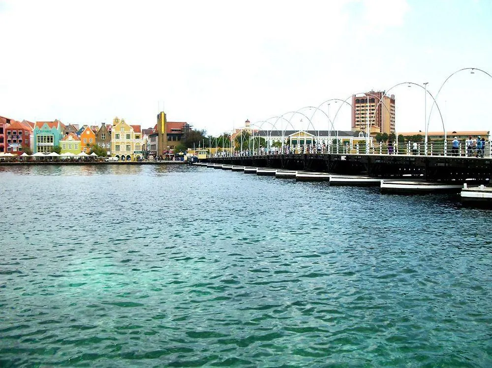 ***  Curacao Suites Hotel Виллемстад Кюрасао